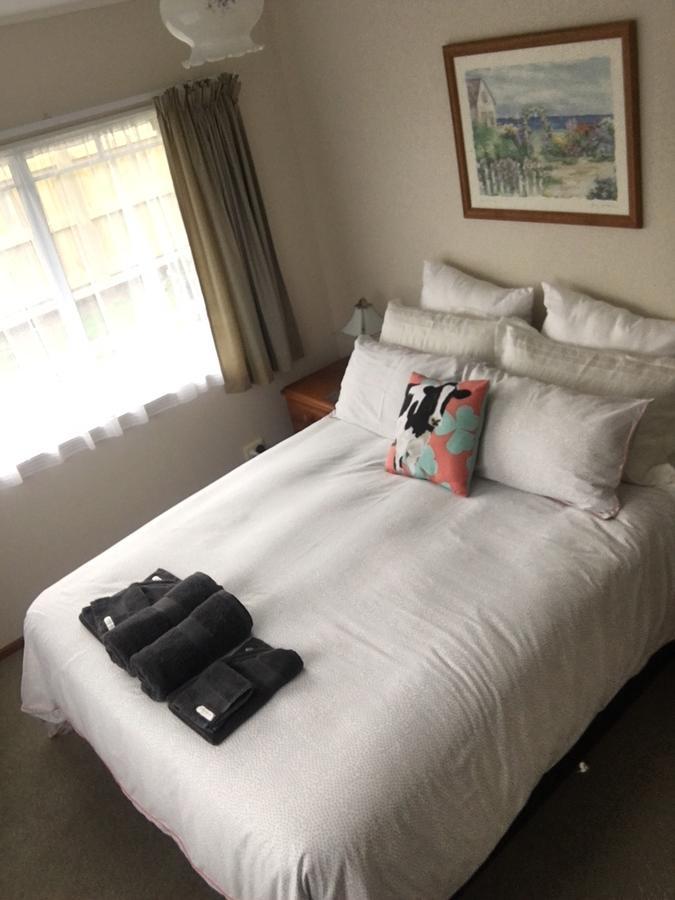 Pukeko Lodge Bnb New Plymouth Extérieur photo
