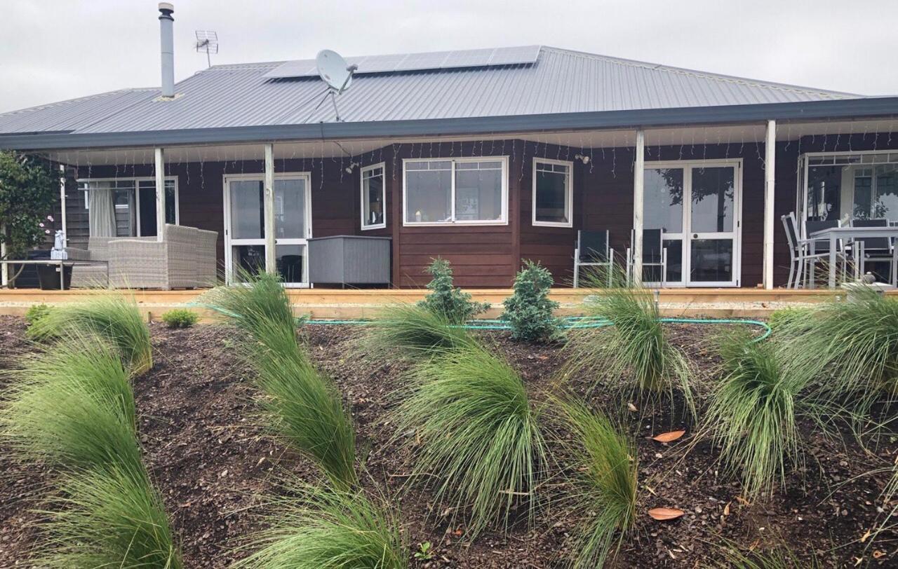 Pukeko Lodge Bnb New Plymouth Extérieur photo